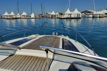 Miete Motorboot Jeanneau Cap Camarat 6.5 Cc La Grande-Motte