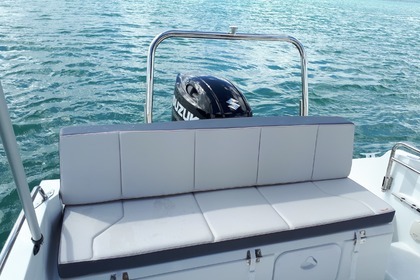 barca per wakeboarding ilets e mangrovie