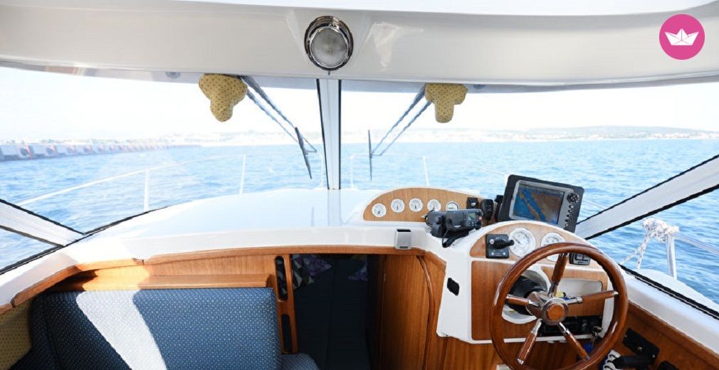 Моторное судно Quicksilver 750 Weekend  