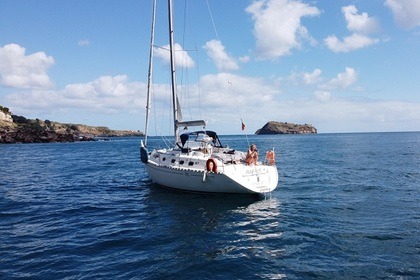 Charter Sailboat Dufour Dufour 39cc Ponta Delgada