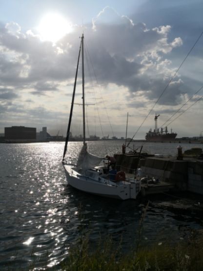 Charter Sailboat Aubin Sauvignon Dunkirk
