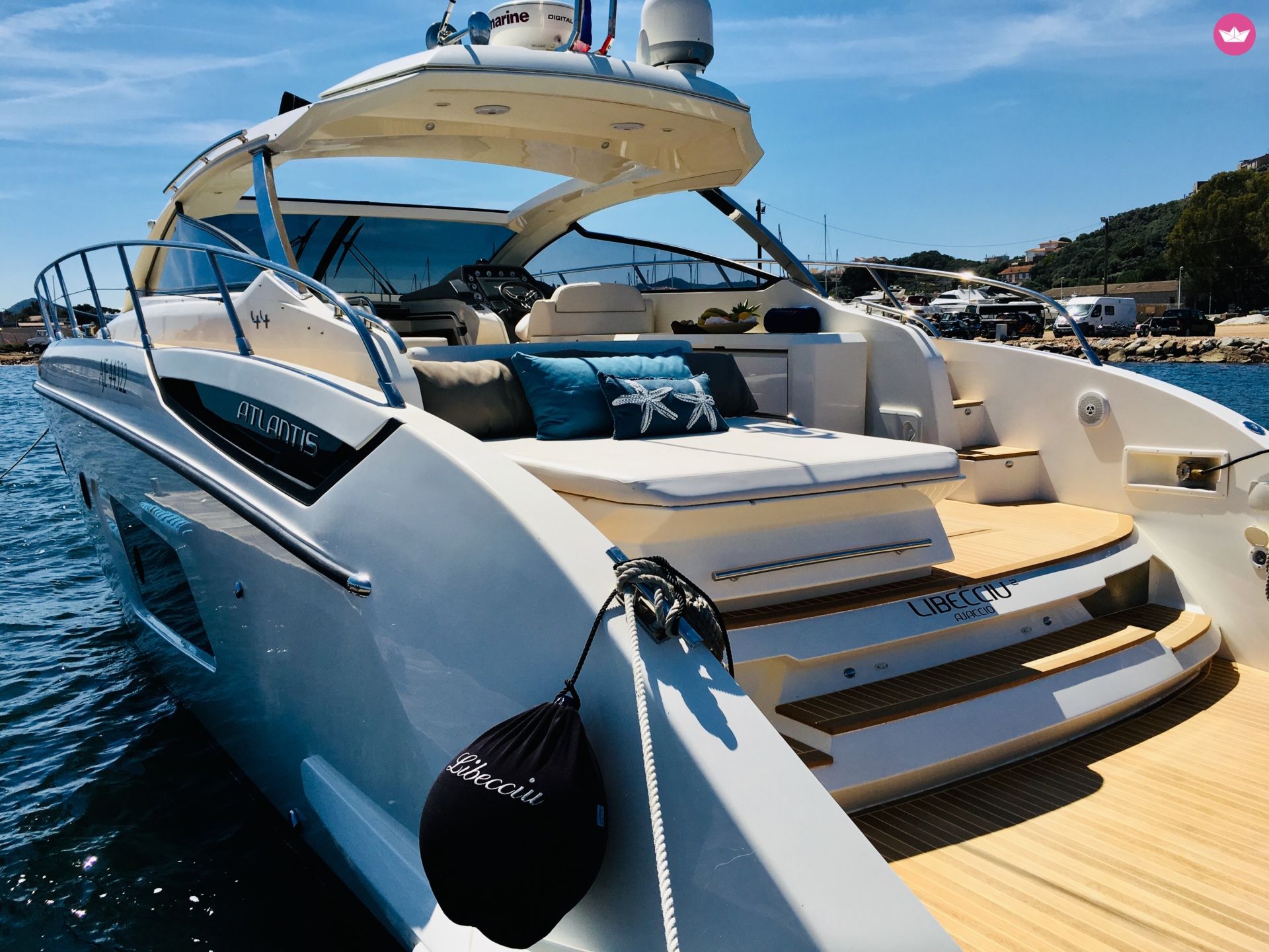 Bateau à moteur Azimut Atlantis 44 de particuliers et professionnels
