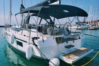 Hyra båt Segelbåt Bavaria Yachtbau Bavaria C42 Izola