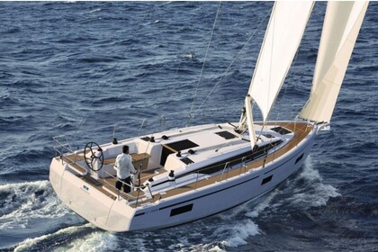 Alquiler Velero  Bavaria C38 Léucade