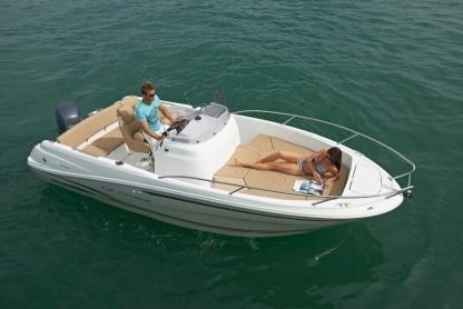 Location Bateau à moteur Jeanneau Cap Camarat 6.5 Cc S2 Dienville