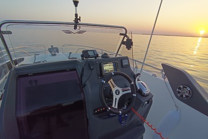 Miete Motorboot Beneteau Flyer 7.7 spacedeck Agde