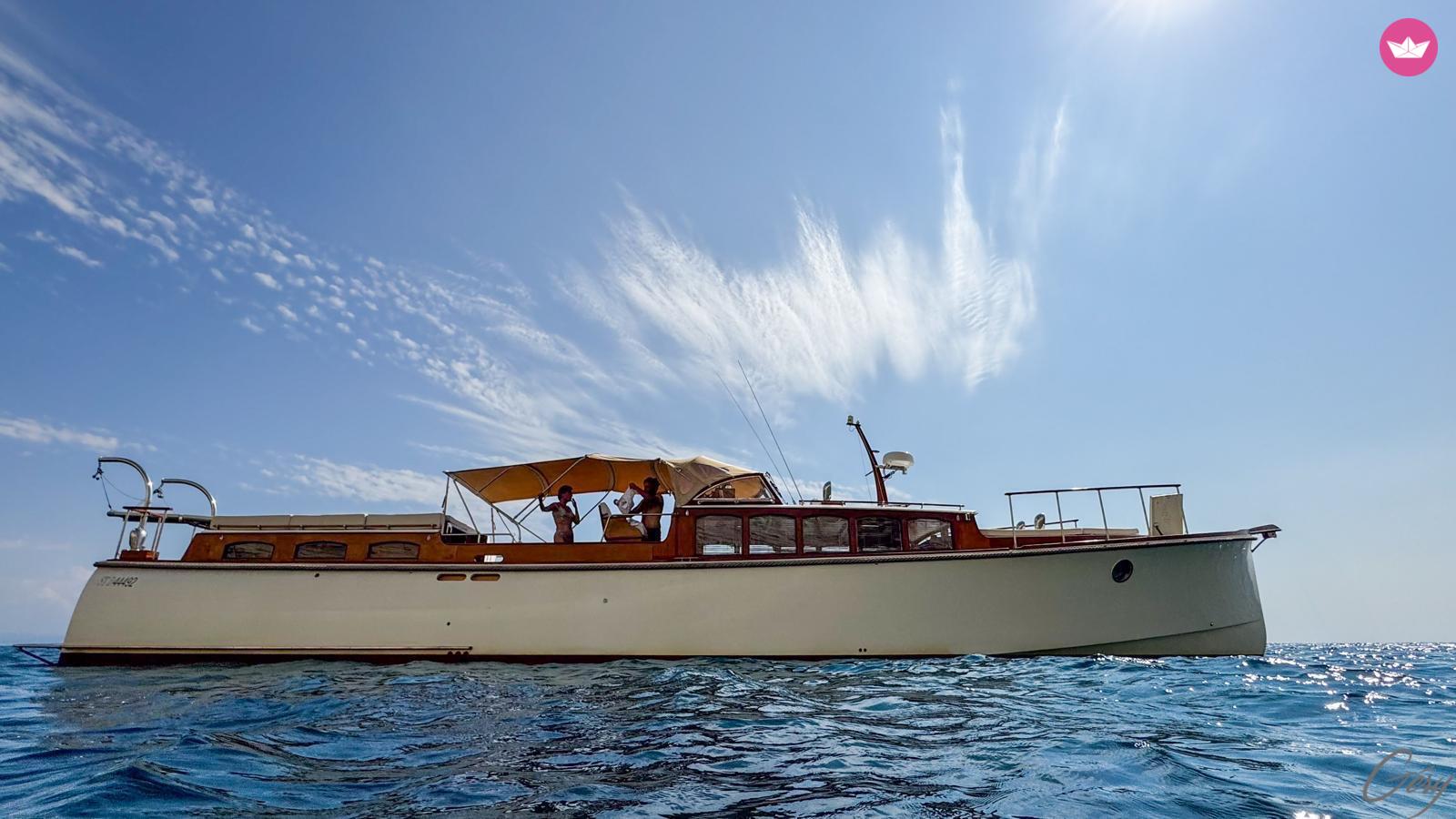 Bateau à moteur Latitude 46 ANDREYALE 5