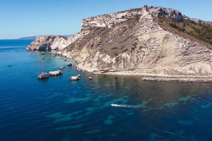 Tempest 350 di Alessandra