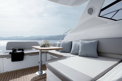 Location Bateau à moteur Azimut Yachts Azimut 34 Atlantis Ágios Nikólaos