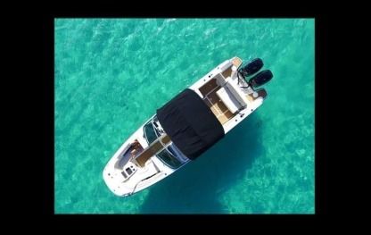 Charter Motorboat Boston Whaler 270 Marigot