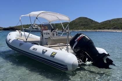 Hire RIB Zodiac Medline II Mahón
