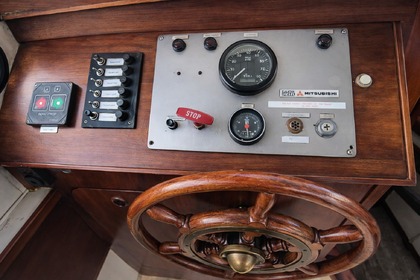 Miete Motorboot Friese Motortjalk staal 1100m Leeuwarden