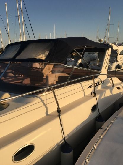 Charter Motorboat Mano Marine 28.50 Sport Positano