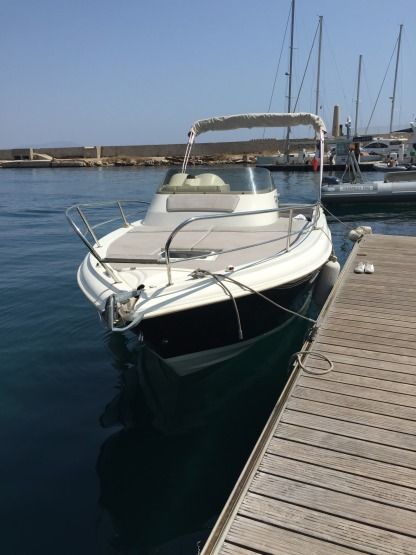 Location Bateau à moteur Eolo Eolo 750 Cabine Marseille