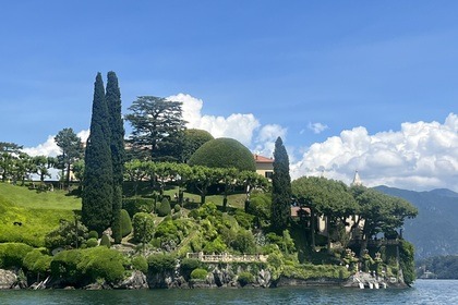 Como Lake Boat Ride with skipper