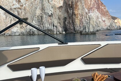 ❖ Milos: Luxury Private Cruise—Kleftiko Sarakiniko Poliegos