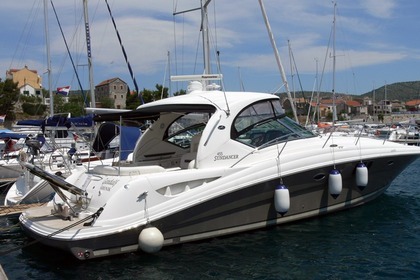 Rental Motorboat SEA RAY 455 Šibenik