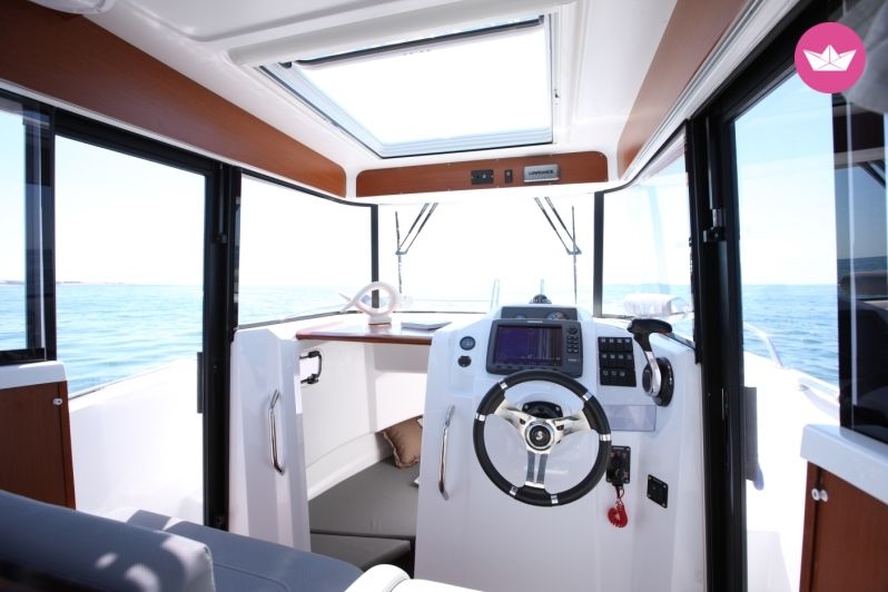 Bateau à moteur Benneteau Barracuda à louer