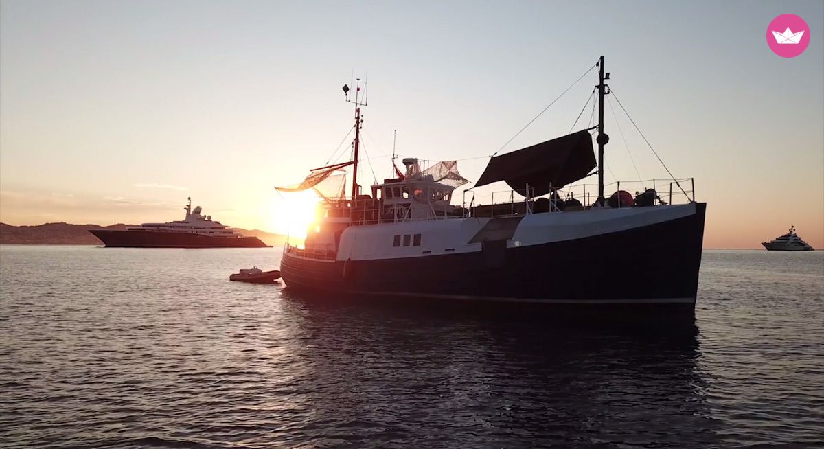 Charter Motorboat Forbes, Sandhaven Ex. Mfv Antibes