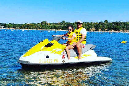 Hire Jet ski Yamaha v1 Tar