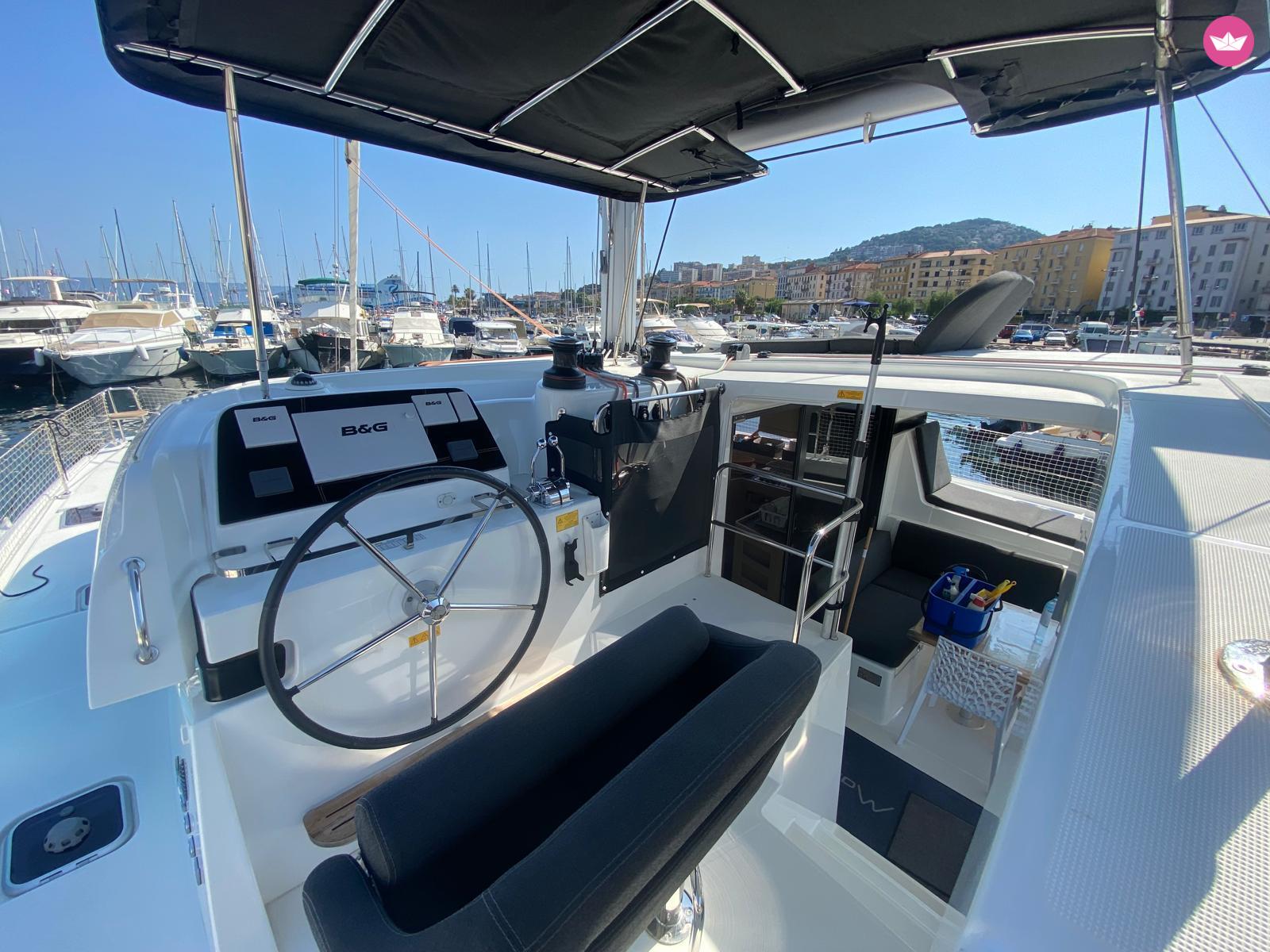 Catamaran Lagoon Lagoon 42 12.79m 4