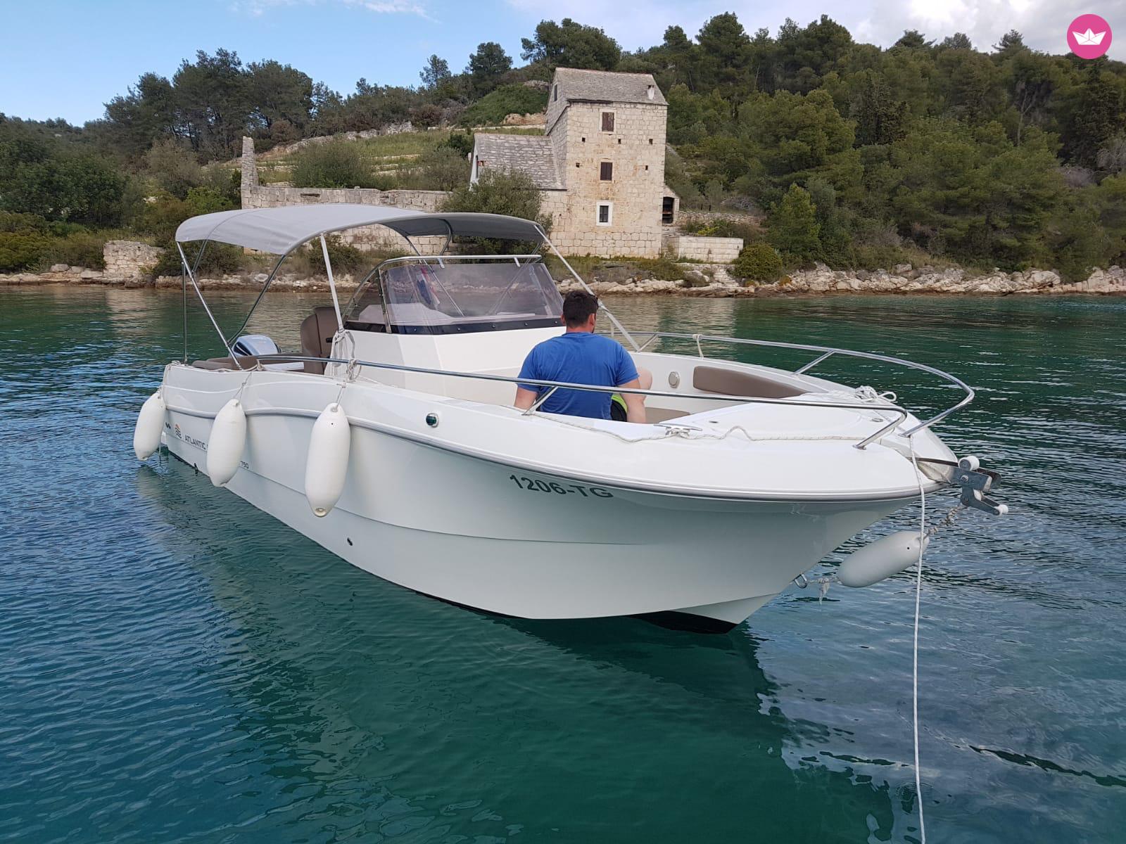 Motorboat Atlantic Marine 750 Antlantic Marine 750  