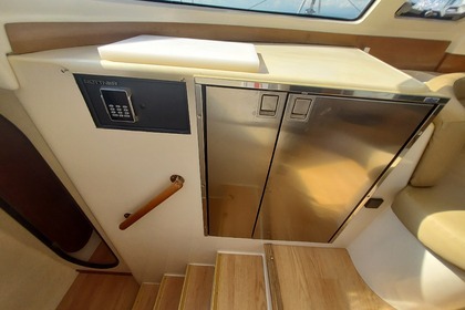 Fountaine Pajot Lavezzi 40, renewed completely