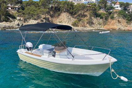 Boat without a license perfect to spend the day with family and friends