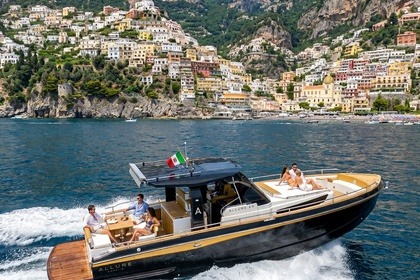 Location Bateau à moteur Walkaround A38 Allure Sport Positano