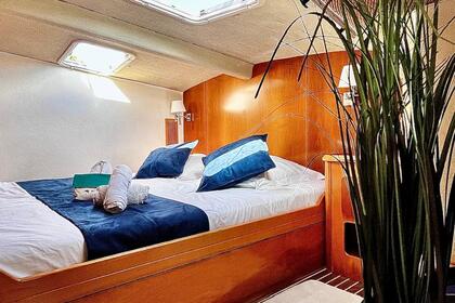 Vivez l'exception à bord de votre PRIVILEGE 495