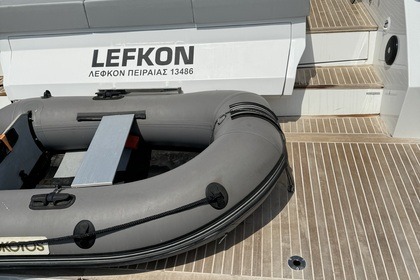 Cruise in Style: Rent the Fiart 43 Walkaround in Athens!