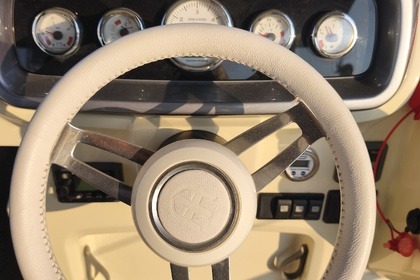 Hyra båt Motorbåt Invictus 280 Gt Mandelieu-la-Napoule
