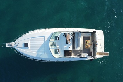 Charter Motorboat Carver Trojan 400 Express Porto Cheli