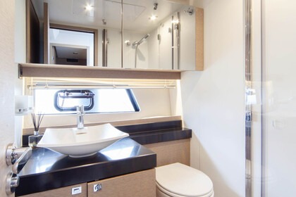 Prestige 500 Fly – Luxury Yacht Charter with Captain | Portofino & Cinque Terre