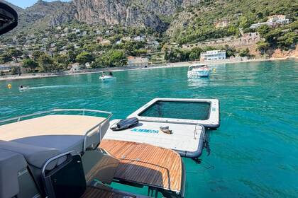 Location Bateau à moteur Cranchi M44 Saint-Tropez