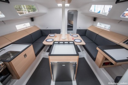 Czarter Jacht żaglowy  POGO 36 QR Lorient