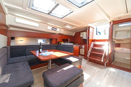 Charter Sailboat Hanse Yachts Hanse 458 Laurium