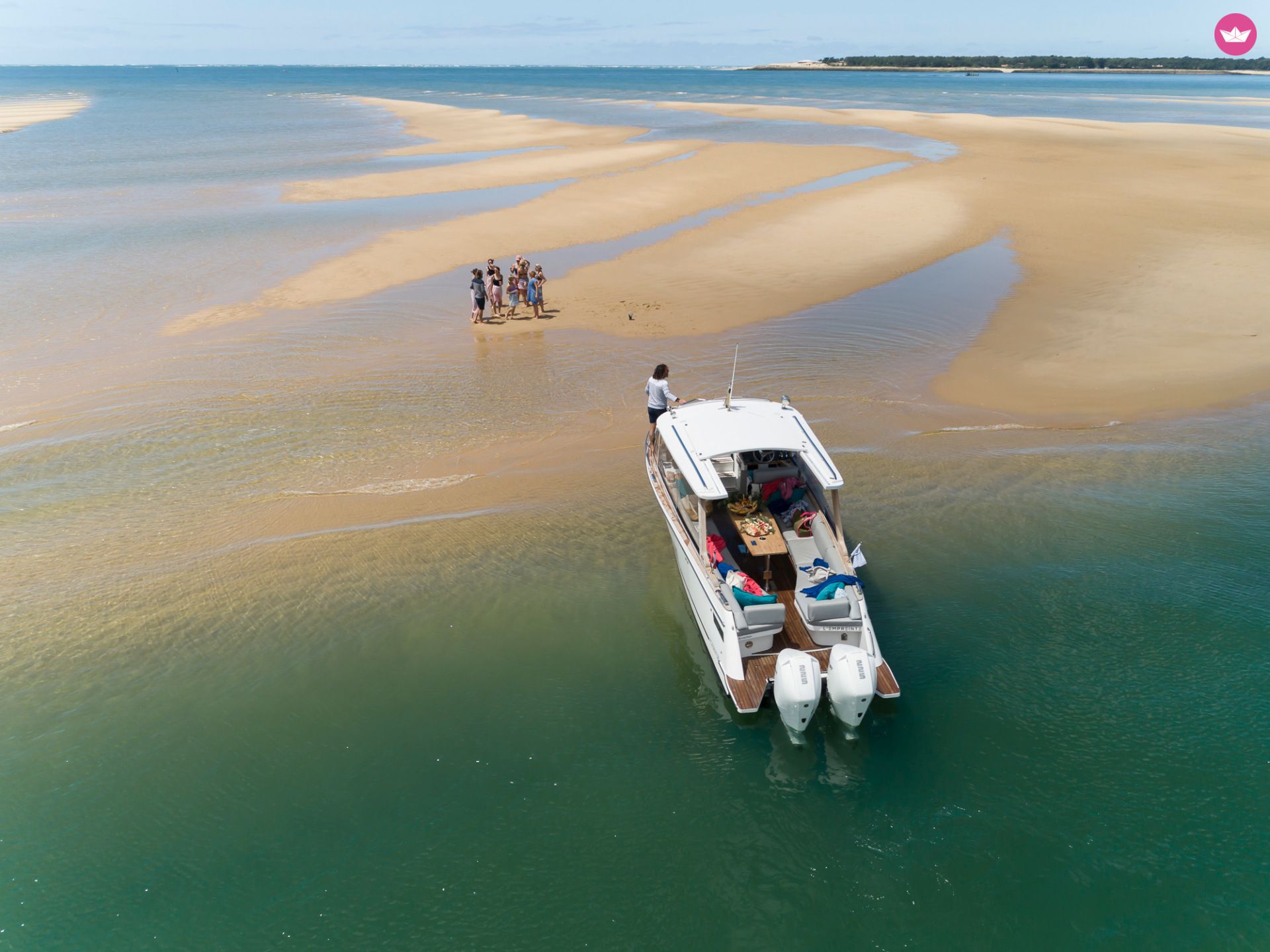 Bateau à moteur ECLA L'EMPREINTE 450cv 4