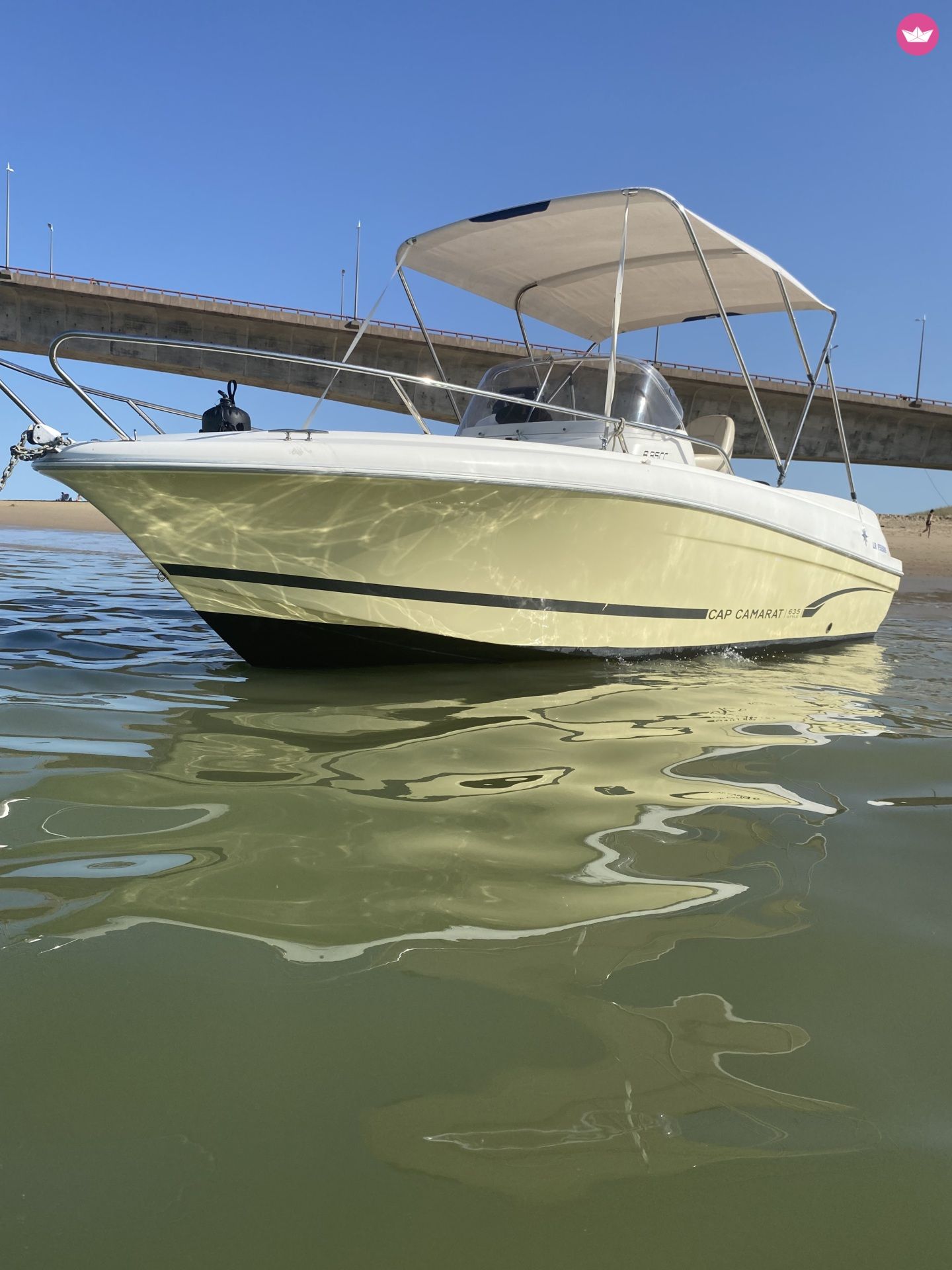 Bateau à moteur Jeanneau Cap Camarat 140cv 3