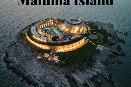 Beneteau Flyer 6.6m SpaceDeck For Rent With Skipper (10 Person Speed Boat)