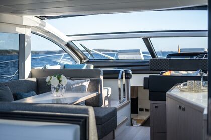 Verhuur Motorjacht Sunseeker 50 Predator Minorca