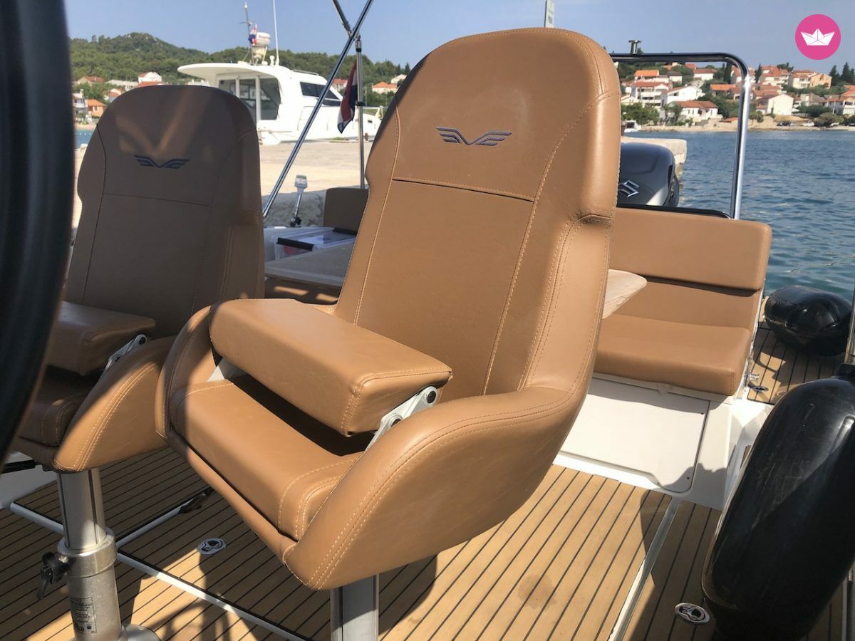 Bateau à moteur Beneteau Flyer 8 SPACEdeck 350cv 6