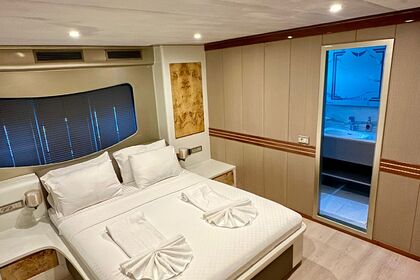 Ultra Luxury gulet with a capacity of 10 people