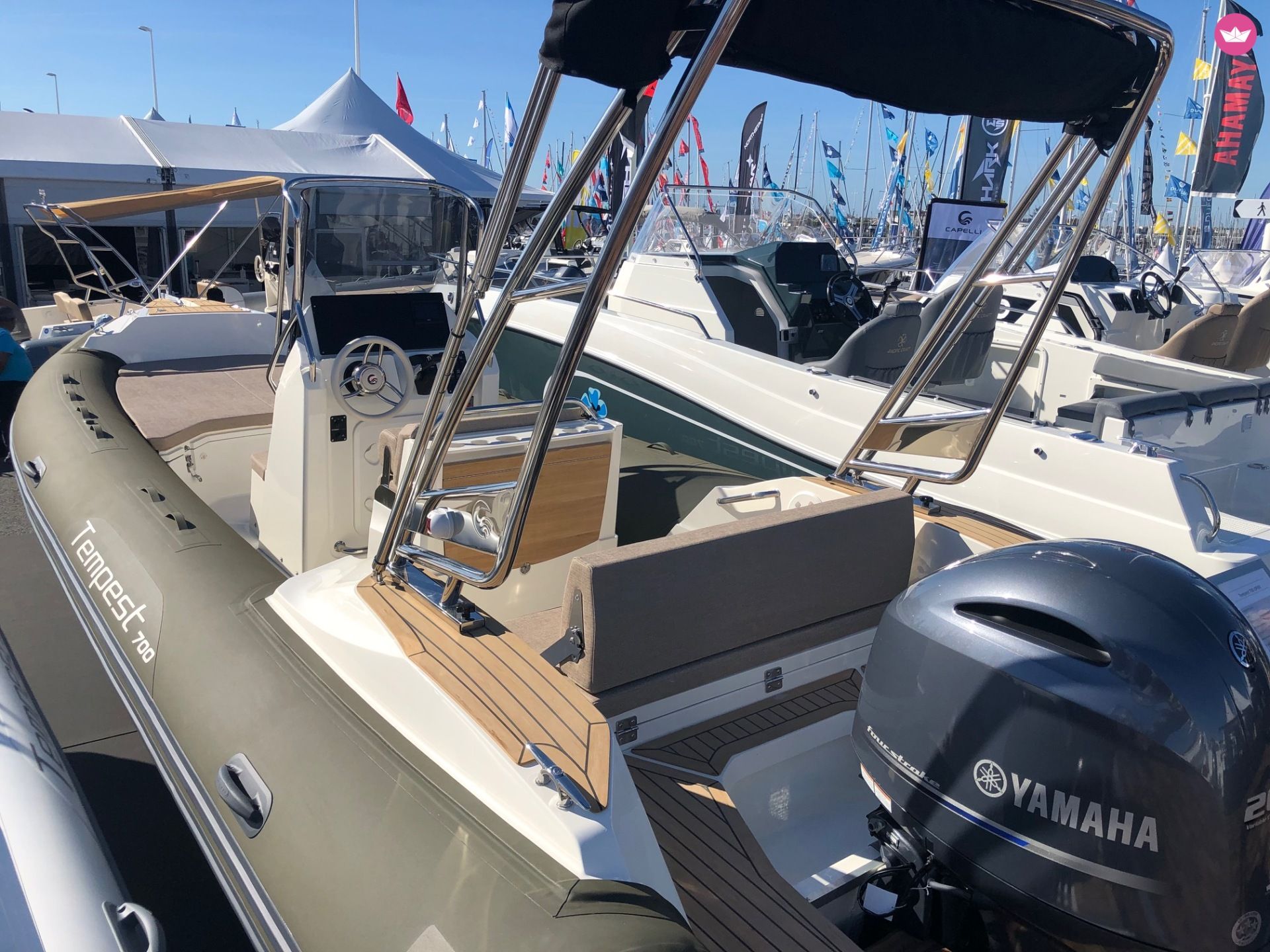 Bateau à moteur Capelli CAPELLI TEMPEST  700  LIMITED EDITION 2022 200cv 2