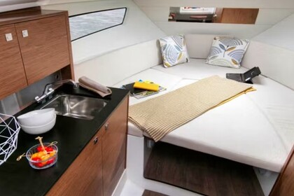 Jeanneau Cap Camarat 9.0 WA Motor Yacht Rental in Eivissa, Illes Balears