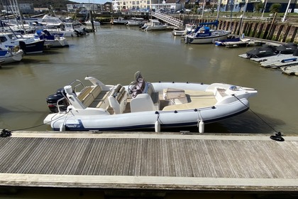 Чартер RIB (надувная моторная лодка) Marlin 28ft Ньюхейвен