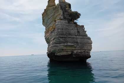 Tour Esclusivo in barca costa e grotte marine di Vieste