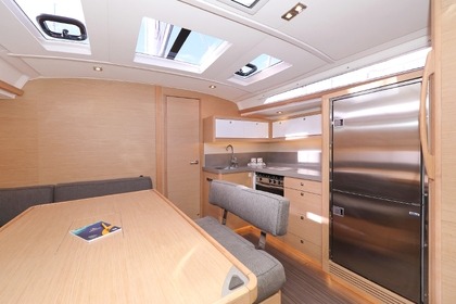 Hyra båt Segelbåt Dufour Yachts Dufour 470 - 5 cab. Šibenik