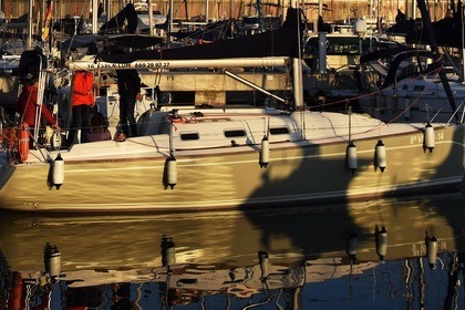 Charter Sailboat Ronautica Ro 330 Barcelona