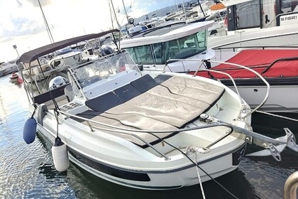 Hire Motorboat Beneteau flyer 7.7 Antibes